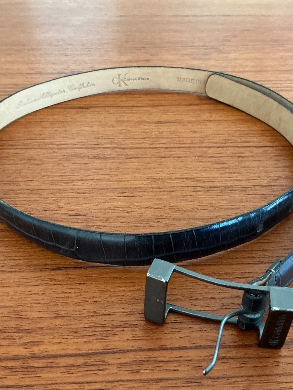 CALVIN KLEIN Women’s  Alligator Calfskin Belt - Black